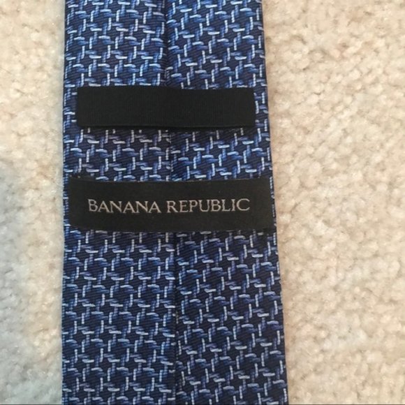 100% Silk Tie Bundle - Picture 13 of 14